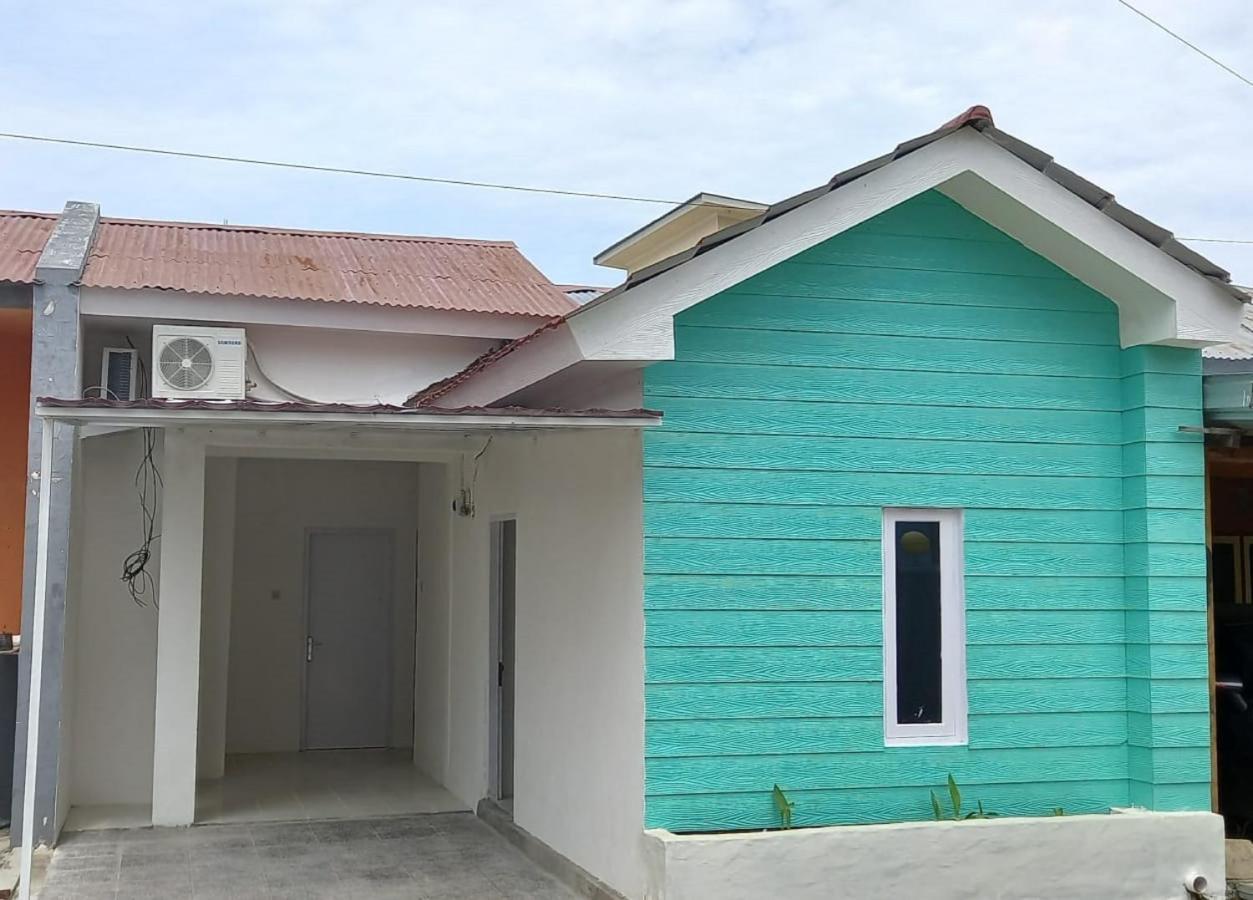 Oyo 90974 Homestay Golo Koe Sejahtera ラブハン・バジョ エクステリア 写真