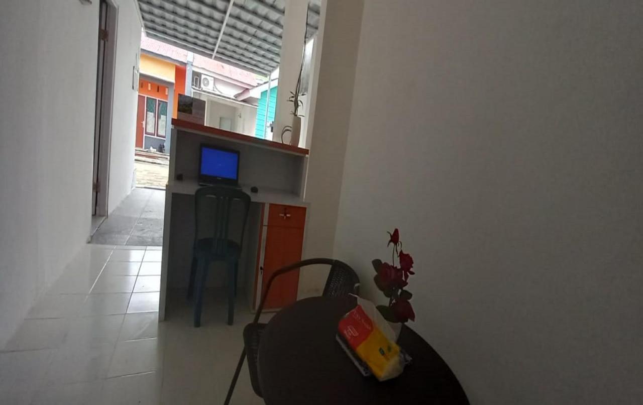 Oyo 90974 Homestay Golo Koe Sejahtera ラブハン・バジョ エクステリア 写真