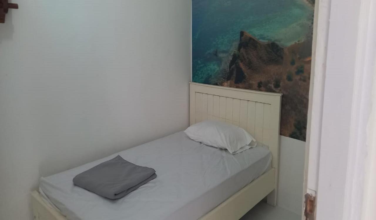 Oyo 90974 Homestay Golo Koe Sejahtera ラブハン・バジョ エクステリア 写真