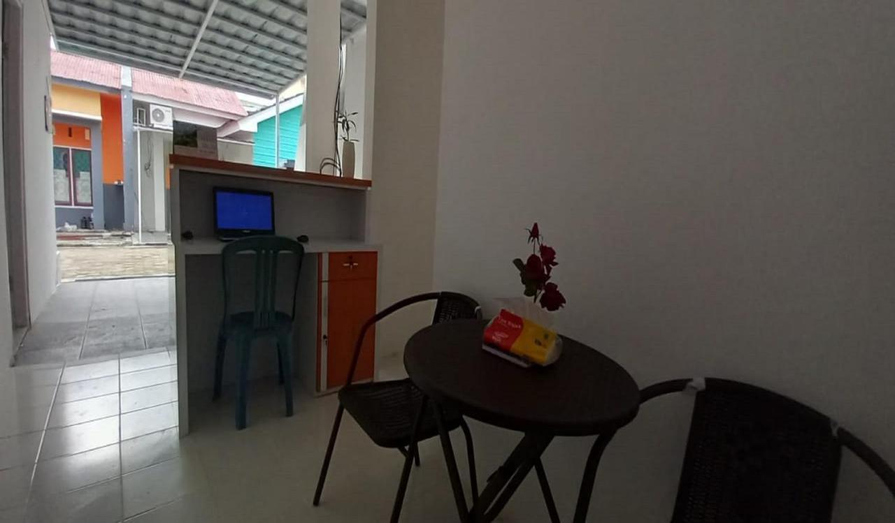 Oyo 90974 Homestay Golo Koe Sejahtera ラブハン・バジョ エクステリア 写真