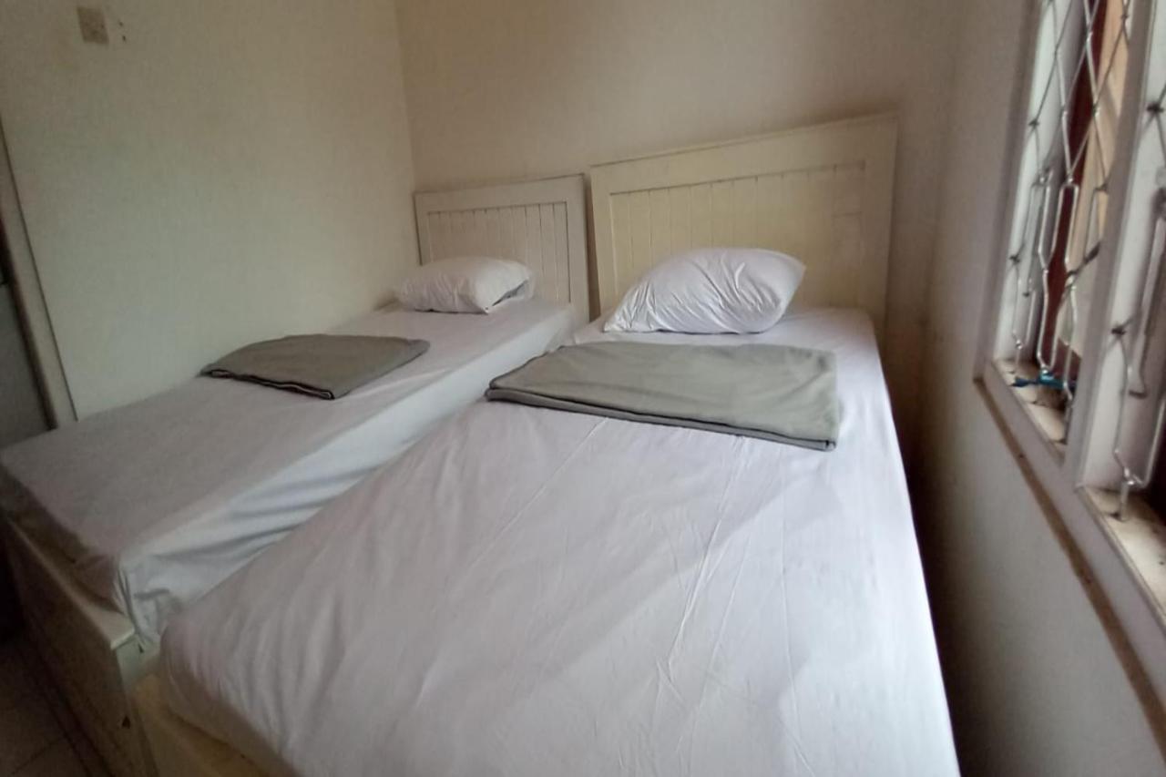 Oyo 90974 Homestay Golo Koe Sejahtera ラブハン・バジョ エクステリア 写真